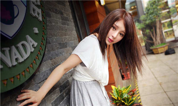 娄底想找一个女性生孩子给报酬-｛找个女人生孩子多少钱｝